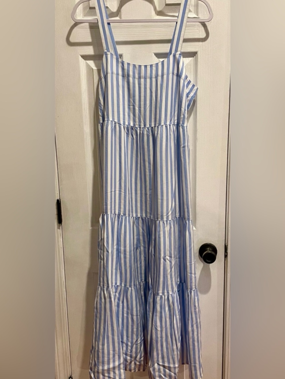 Size medium blue and white maxi by The Drop. New with tags. Has pockets!